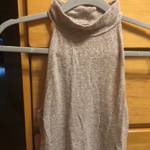 Mock neck sleeveless top